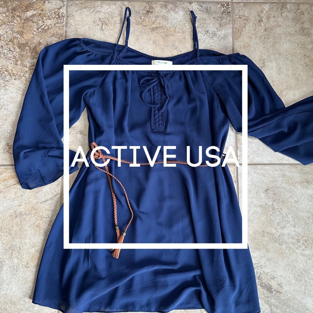 Active USA Peek-a-boo sleeve Dress